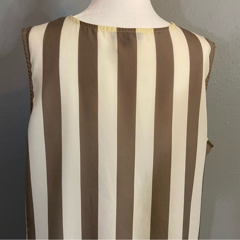 16. Vince Camuto Light Brown & Cream Abstract Multi Patterned Tank Top Size 1X - Picture 8 of 11